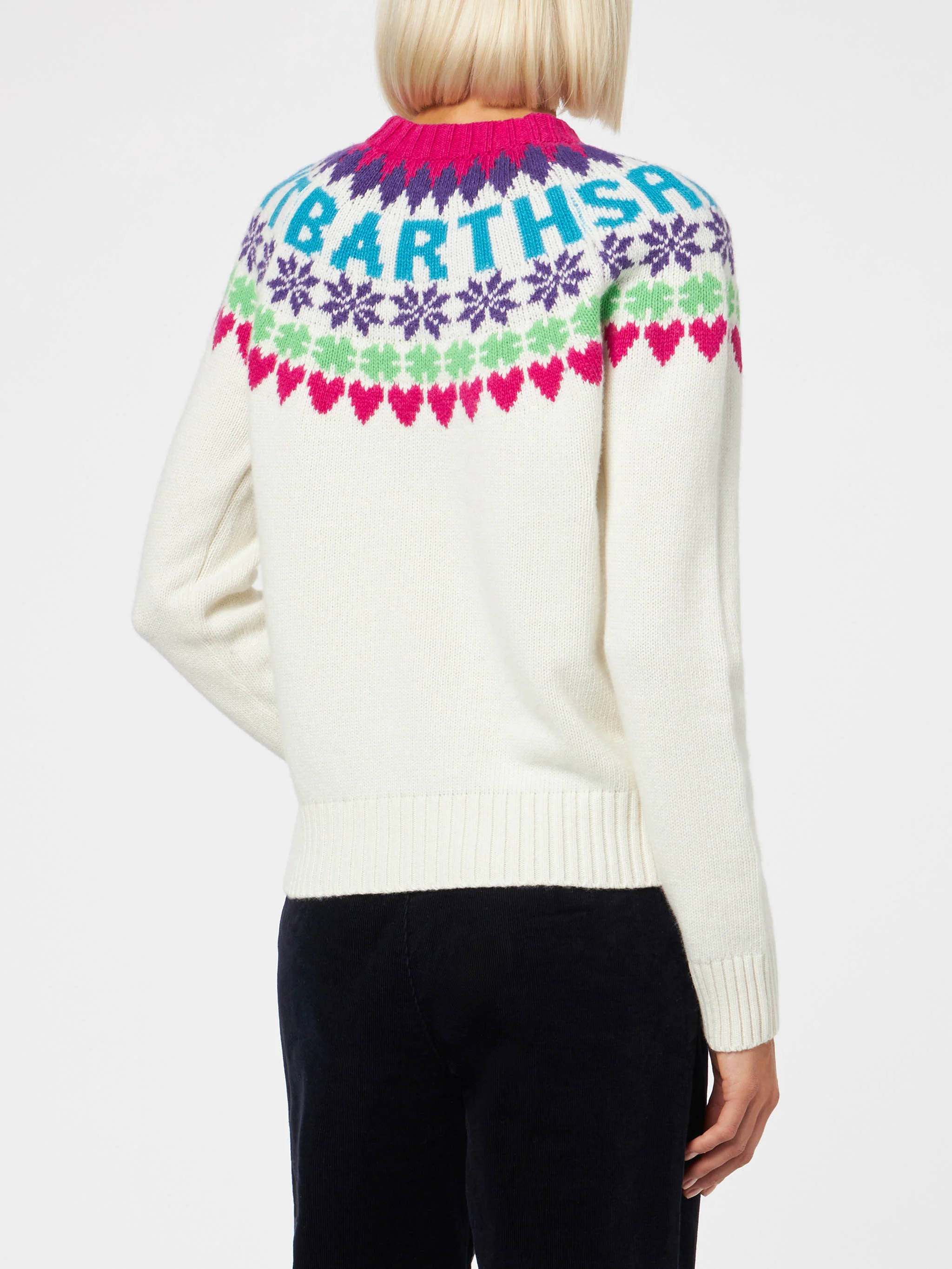 Witte Fair Isle damestrui met ronde hals en hartjesprint
