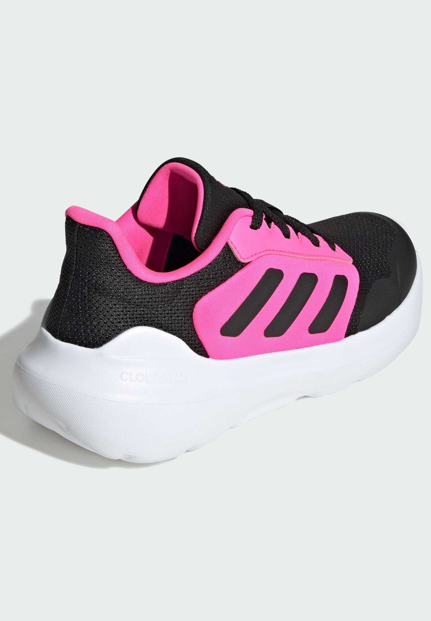 adidas Performance TENSAUR - Chaussures de running sur route - Noir et rose vif