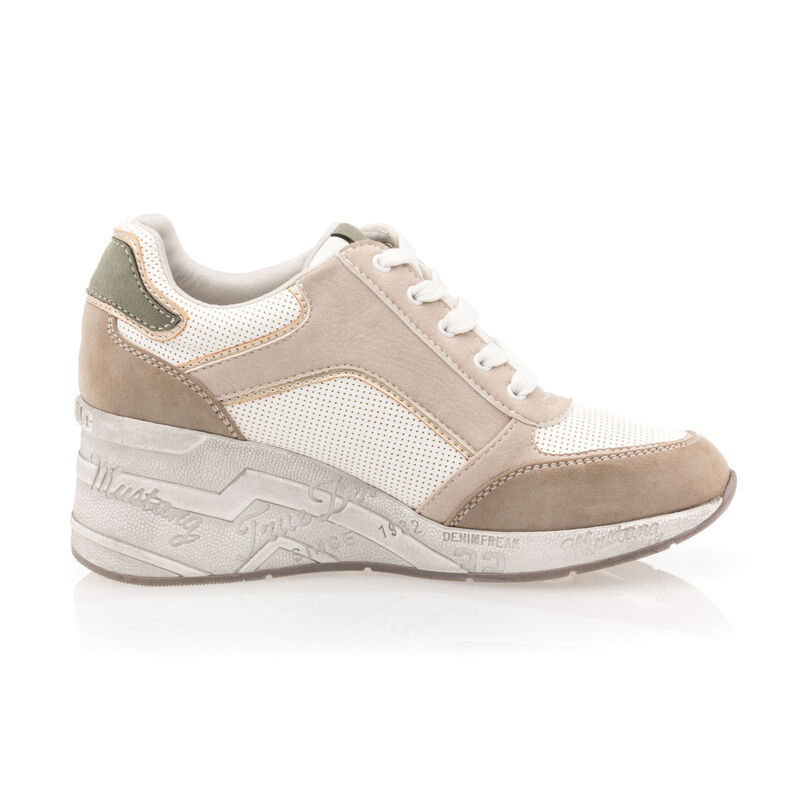 Корпе / патике Femme Beige
