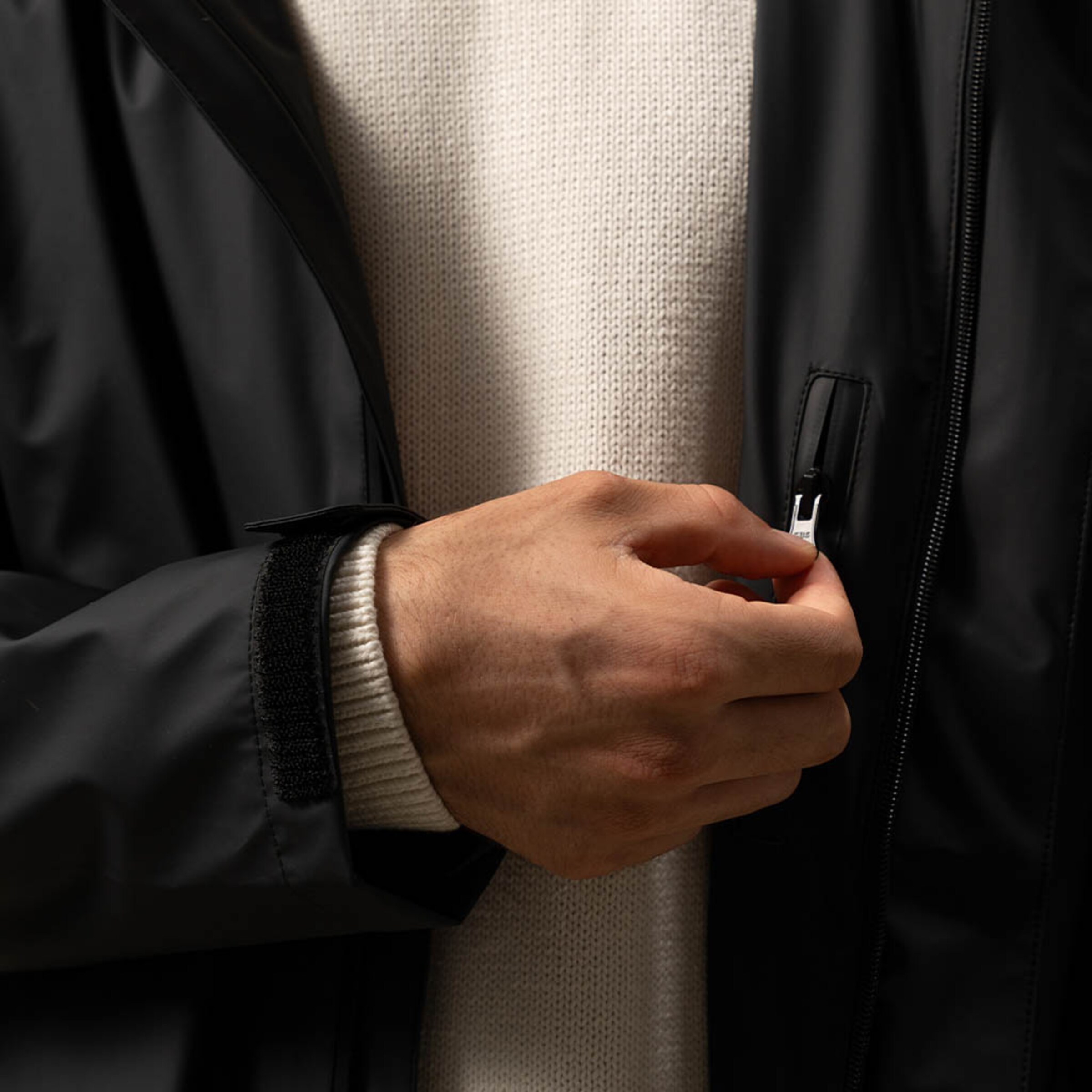Veste imperméable longue noire de tous les jours