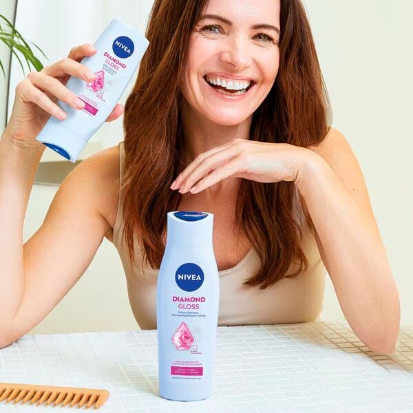 NIVEA Diamond Gloss šampon<br>250ml