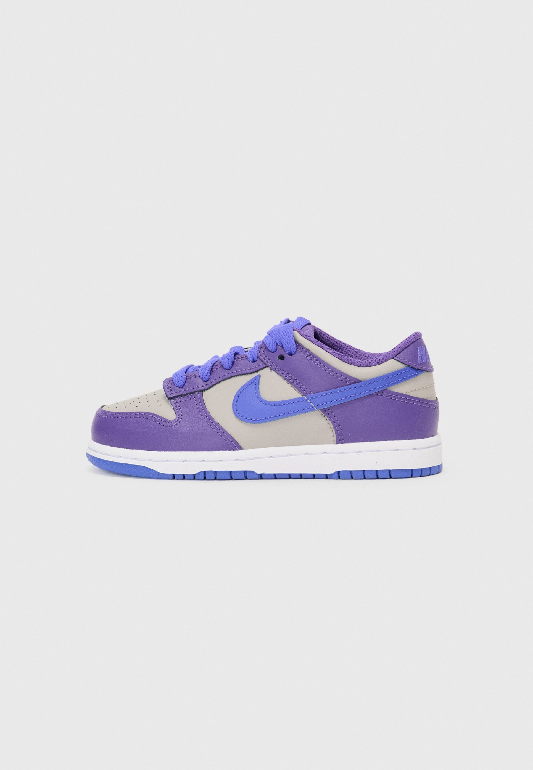 Nike Sportswear DUNK LOW UNISEX - Sneakers - collegegrijs/Perzisch violet/wilddruif/wit