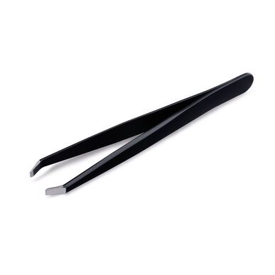 Pinceta s črno rakovico Beauty List