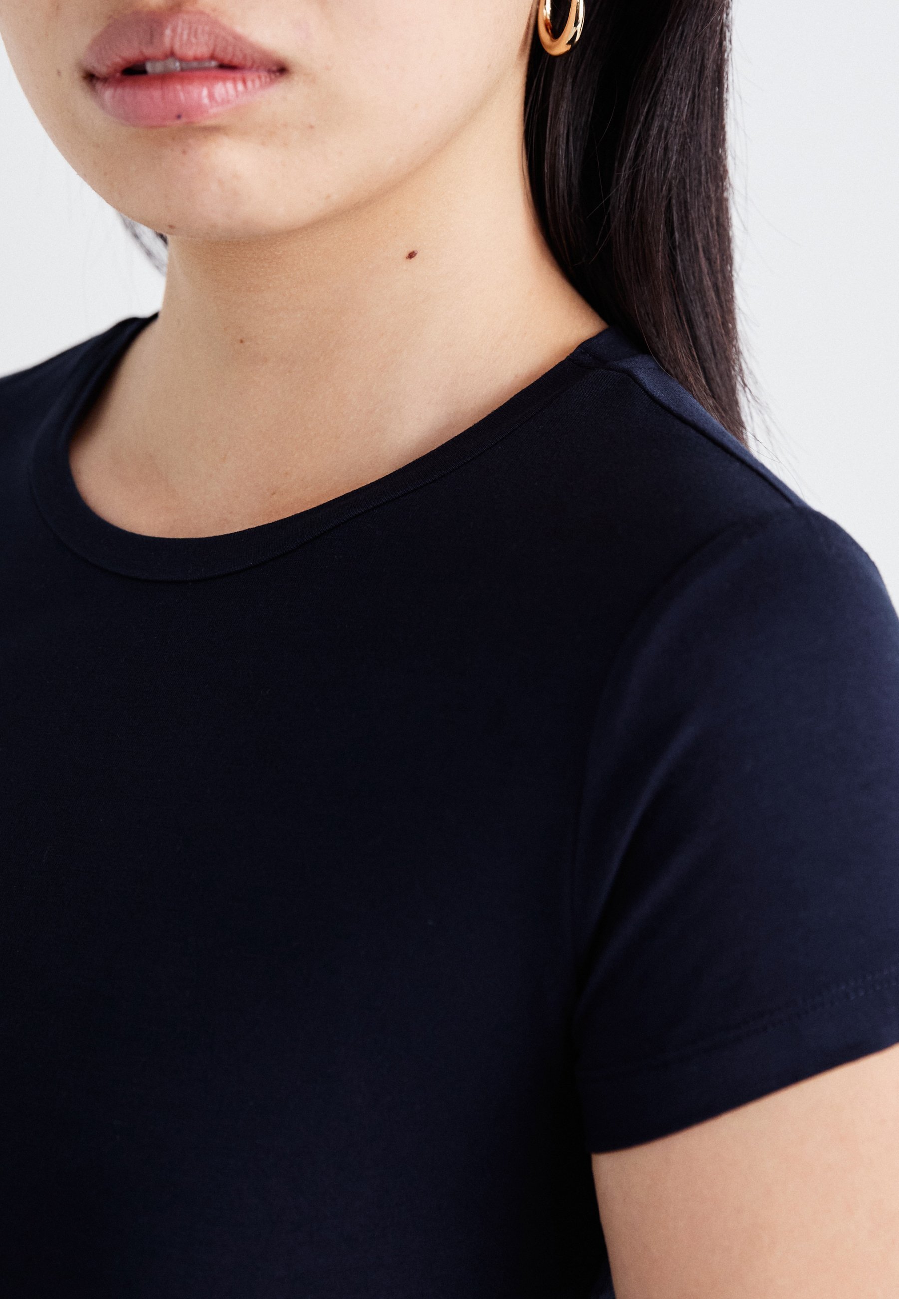 Gina Tricot SOFT TOUCH - Basic T-shirt - Sky Captain