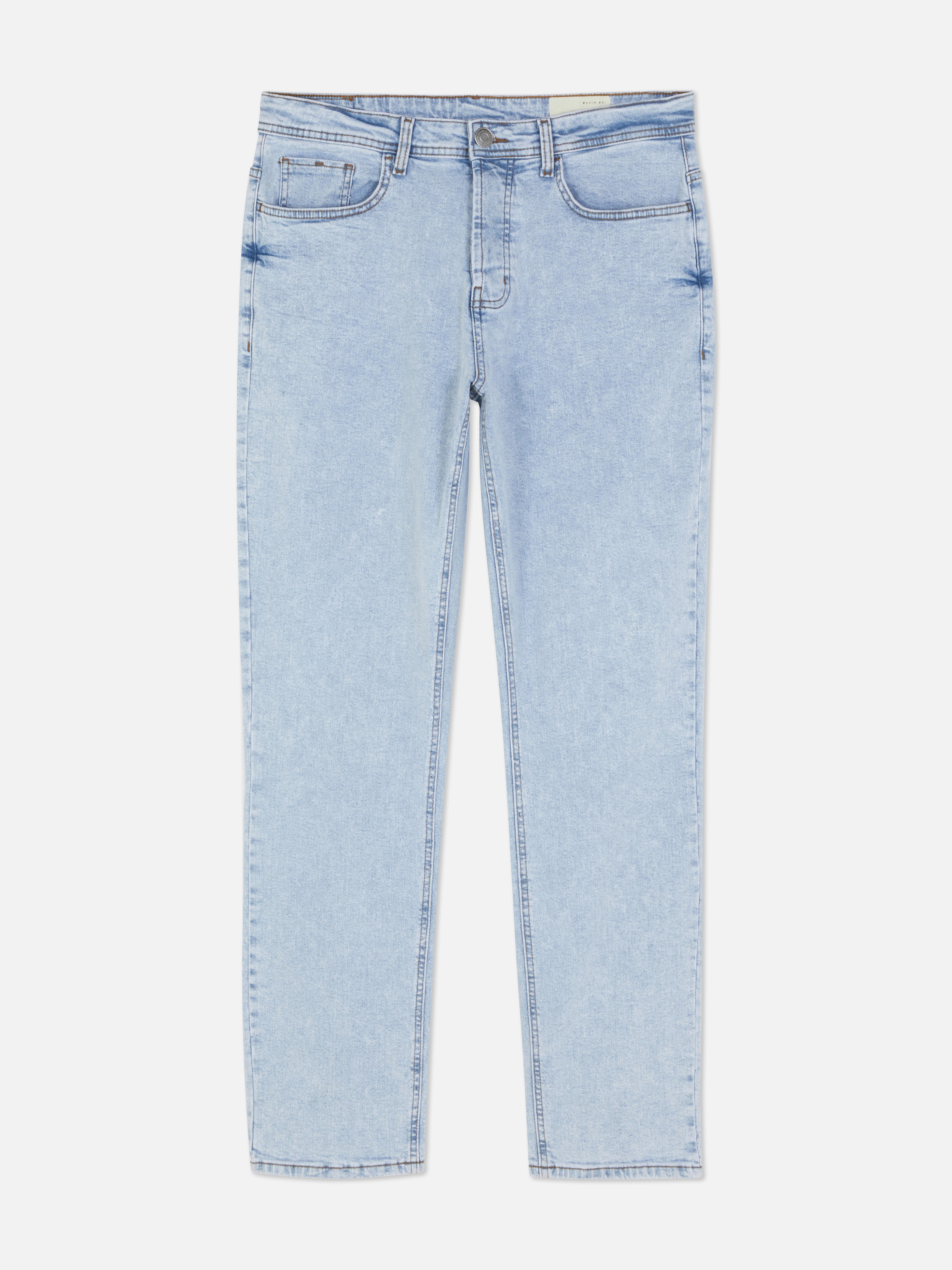 Gerade geschnittene Stretch-Jeans mit verdecktem Reißverschluss und fünf Taschen.
