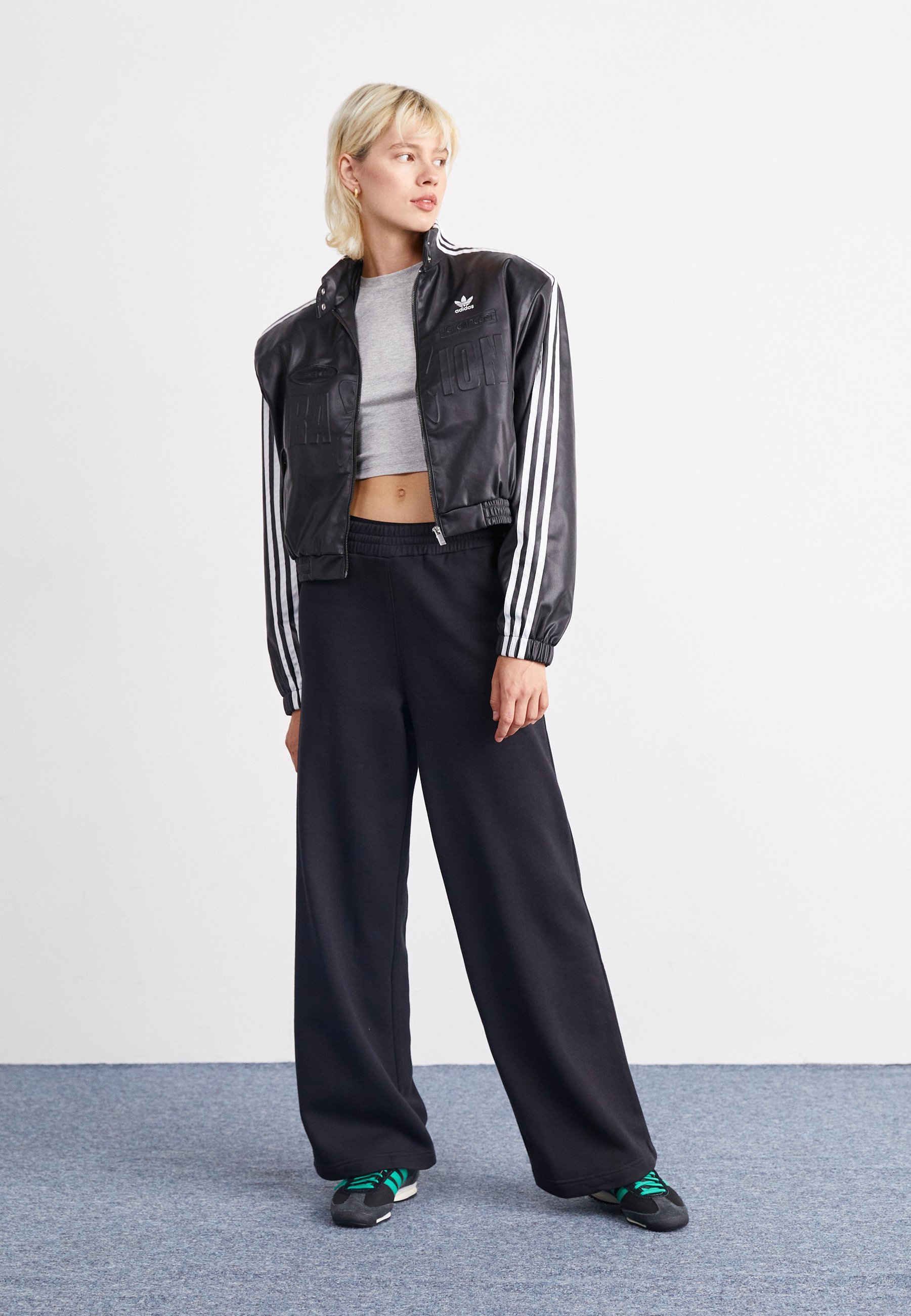adidas Originals szabadidőnadrág
