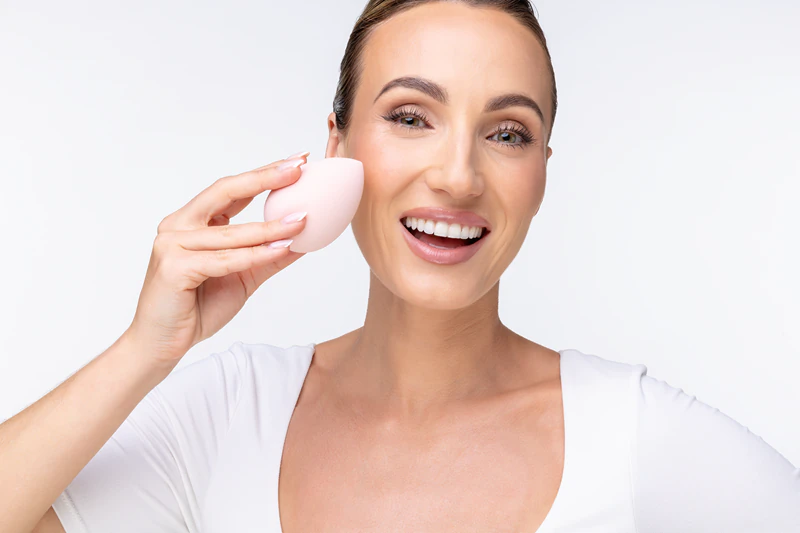 Notino Super Soft Make-Up Sponge hubka na make-up v tvare kvapky