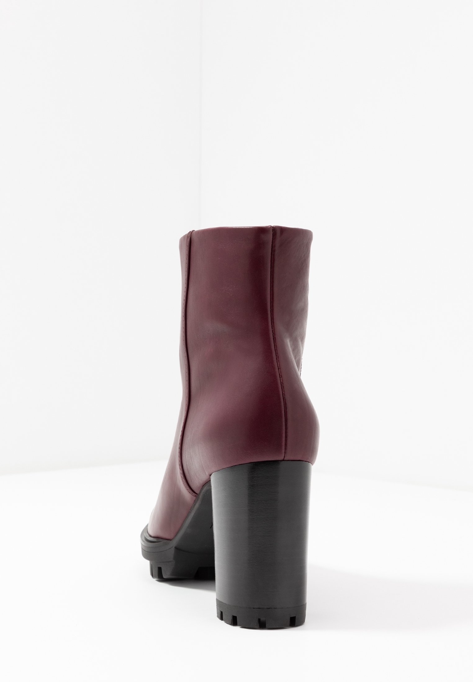Botas de cano curto com salto alto Högl - bordô
