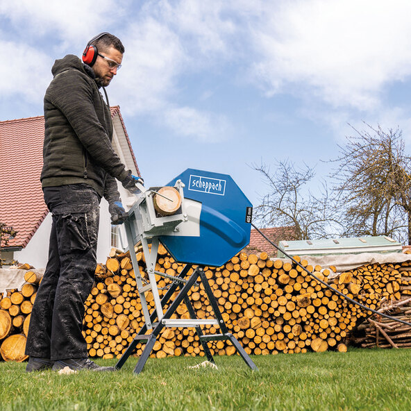 Ferăstrău circular înclinabil HS410