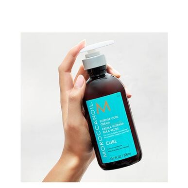 Moroccanoil Curl Intense Cream -hoitovoide laineikkaille ja kiharille hiuksille. Hiuksiin jätettävä tehohoitovoide 300 ml