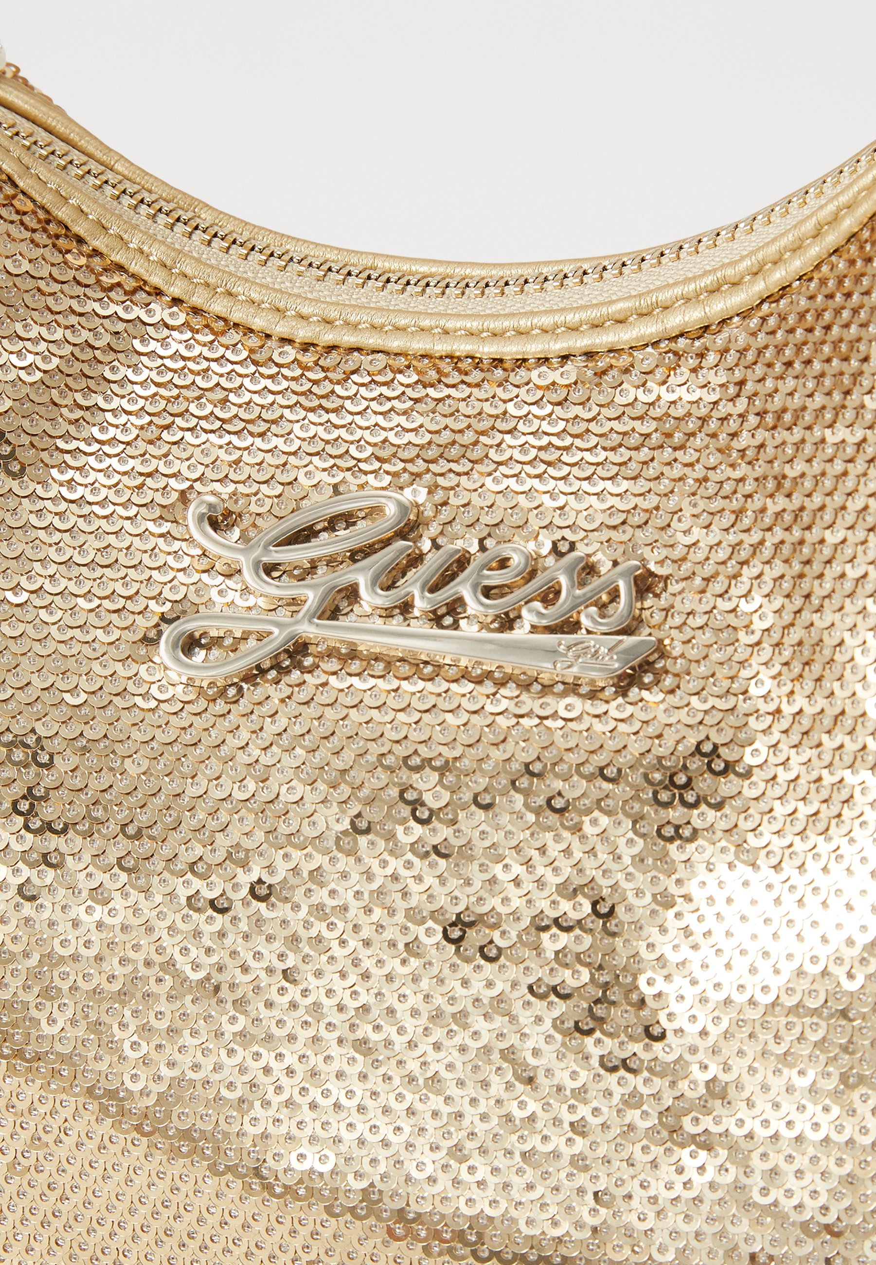 Guess SEQUINS HOBO MINIBAG UNISEX - Handtas - lichtgoudkleurig