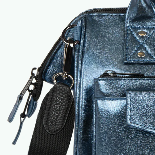 Cabaia Geantă Crossbody Adventurer Larissa bleu marine