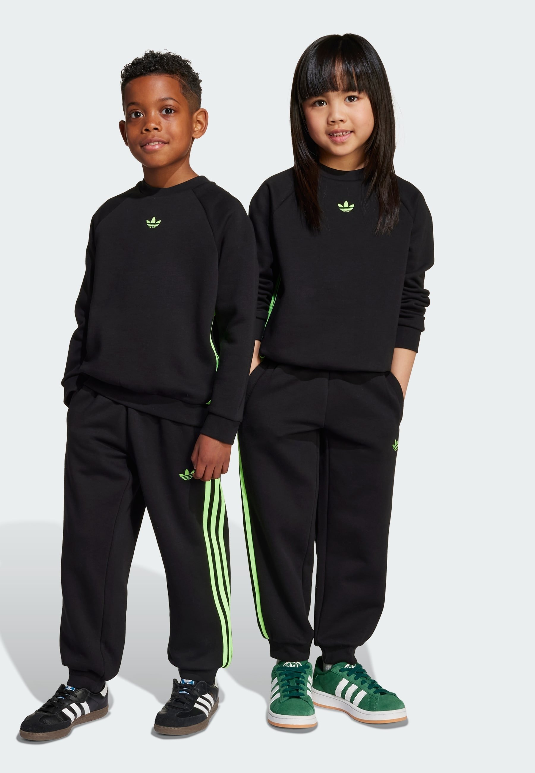 adidas Originals CREW SET - Trainingspak - zwart signaalgroen