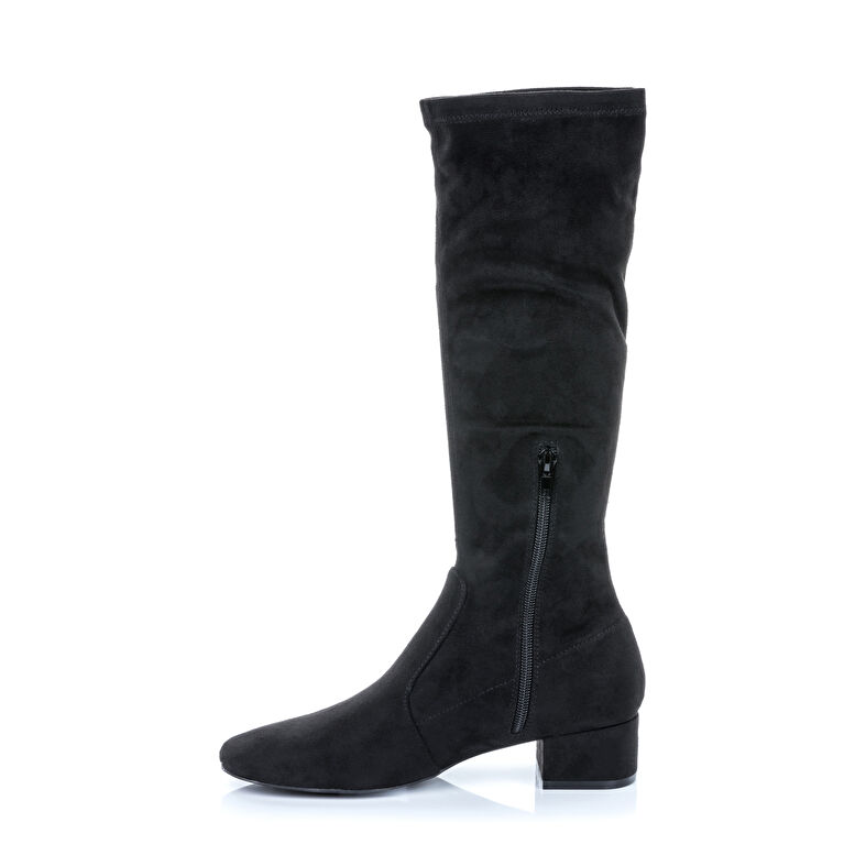  Botas negras de mujer