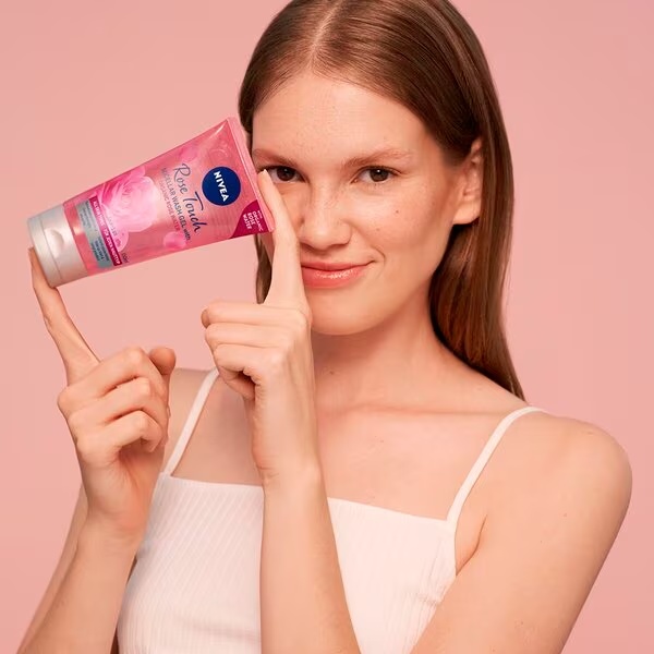 NIVEA Rose Care micelarni čistilni gel<br>150 ml - za vse tipe kože
