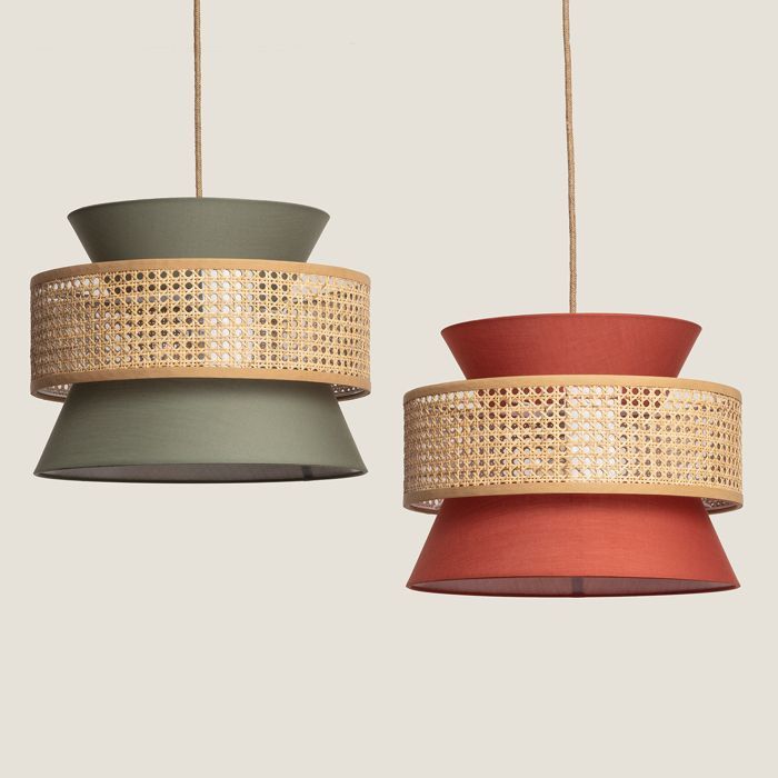Ciondolo Chulu in rattan e tessuto, colore verde kaki