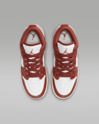 Air Jordan 1 Low SE Older Kids' Shoes