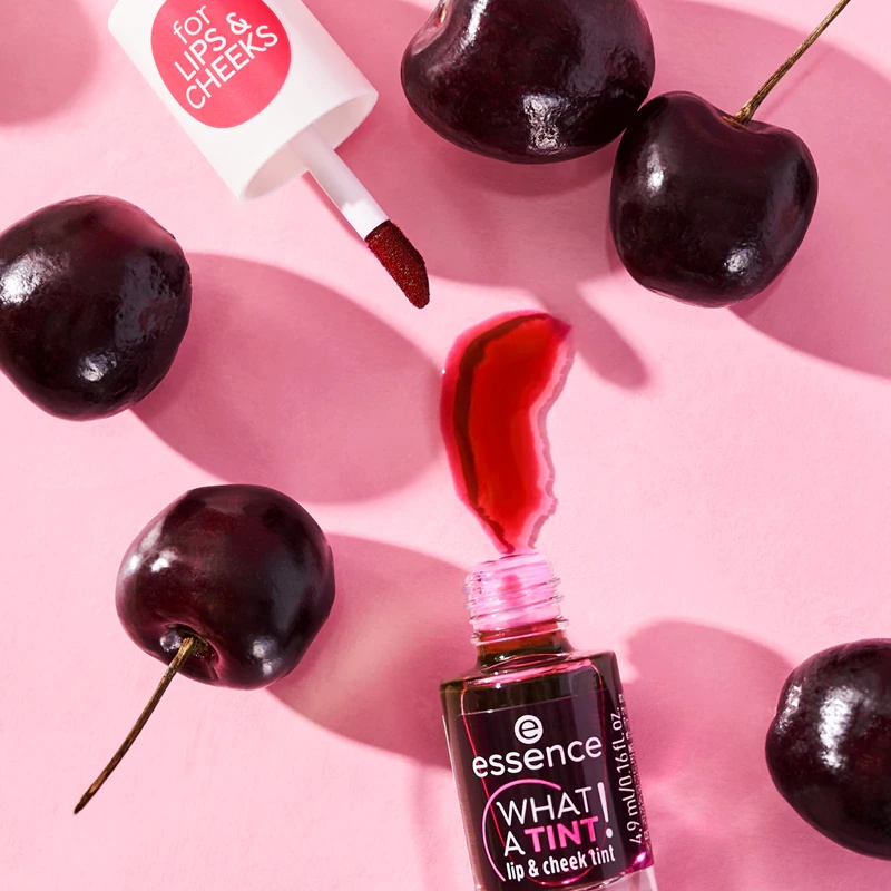 essence WHAT A TINT! šķidrais vaigu sārtums un lūpu spīdums