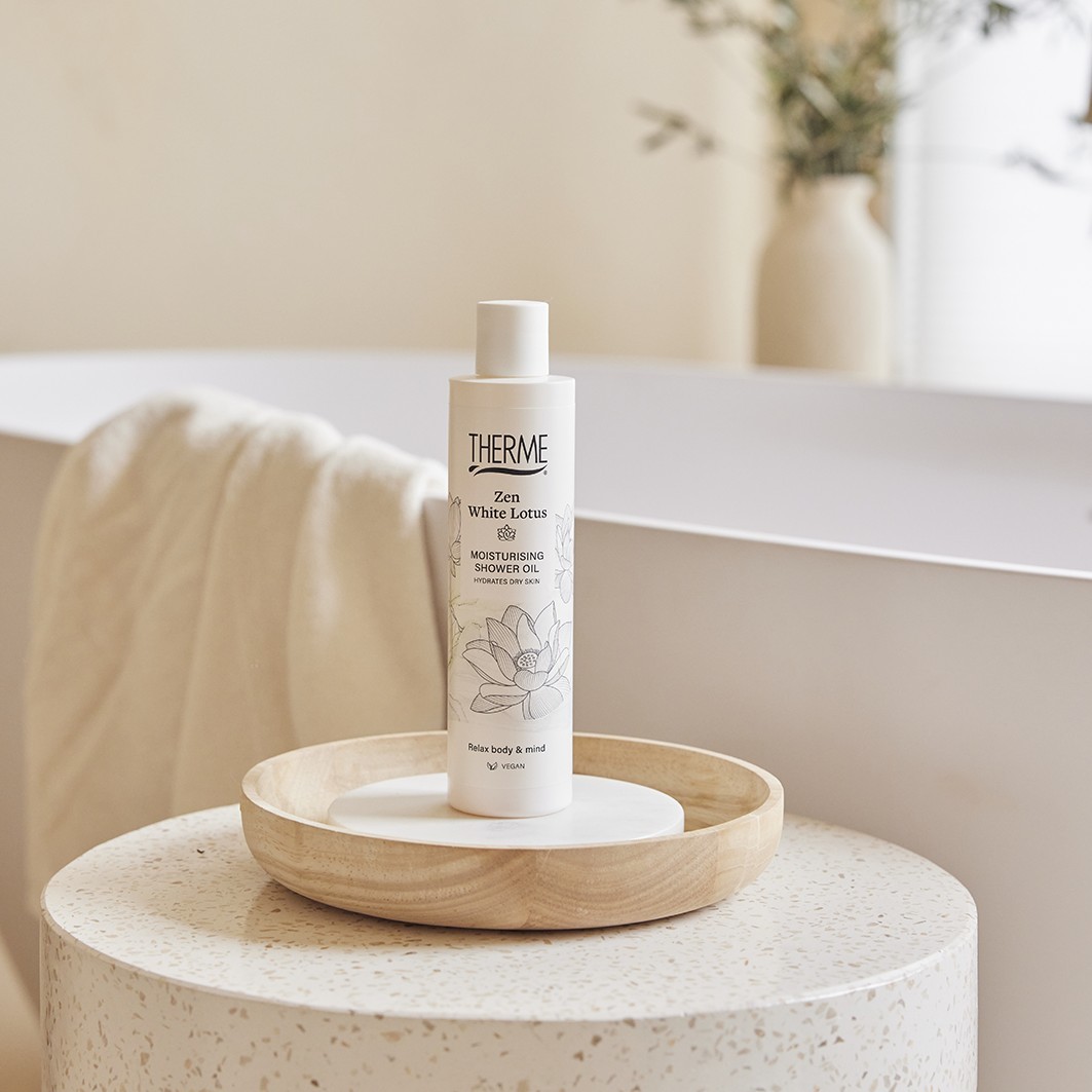 THERME ulje za tuširanje Zen White Lotus hidratantno ulje za tuširanje - 250 ml