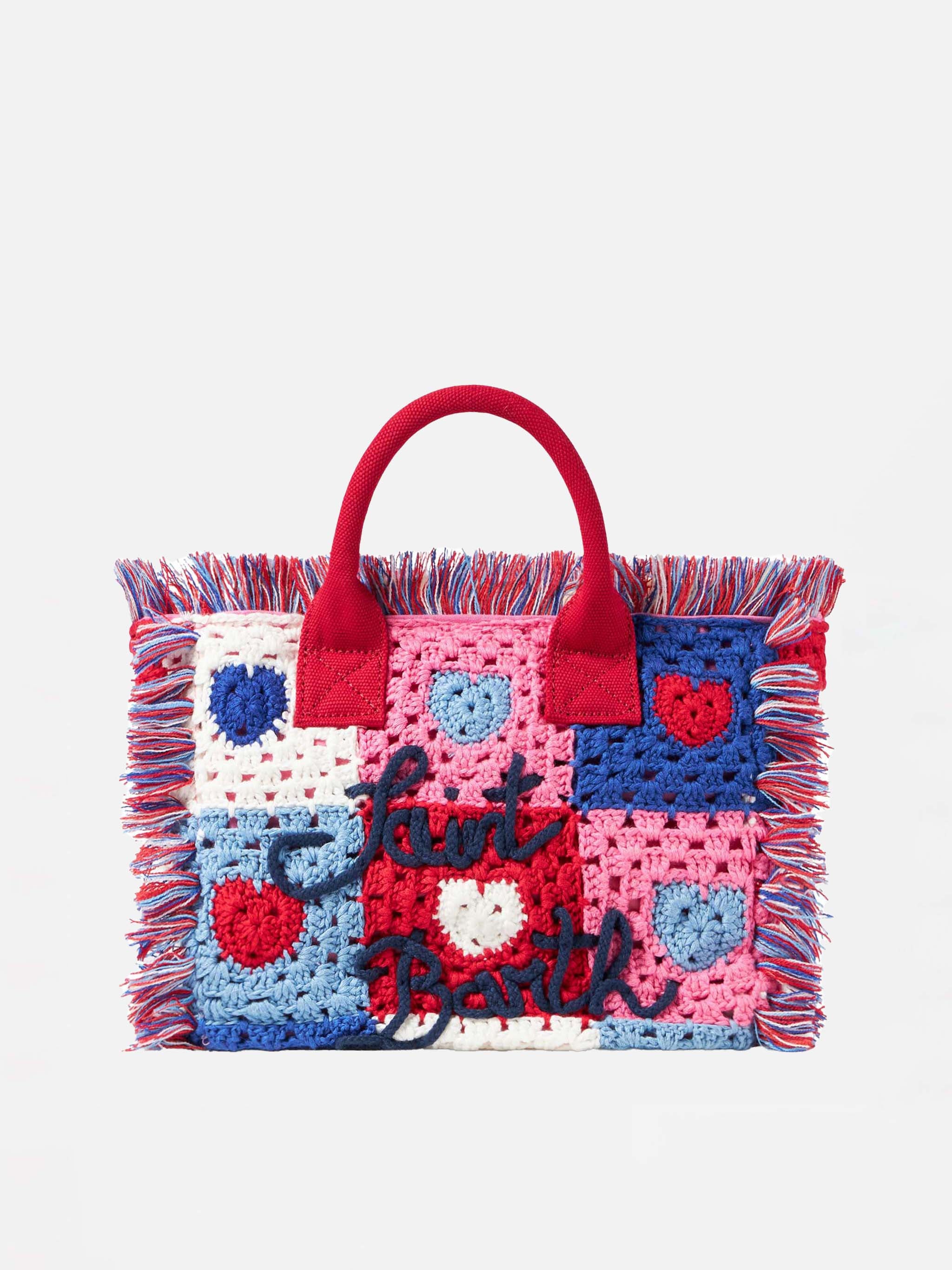 Colette-tas met gehaakte hartjes.