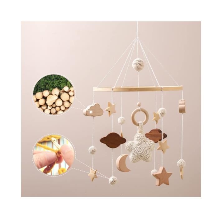 Móvil de madera para bebés con estrellas, luna y nubes para ejercitar la visión y la coordinación mano-ojo.