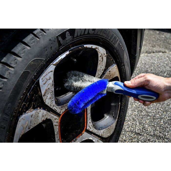 Spazzola per la pulizia dei cerchi MICHELIN