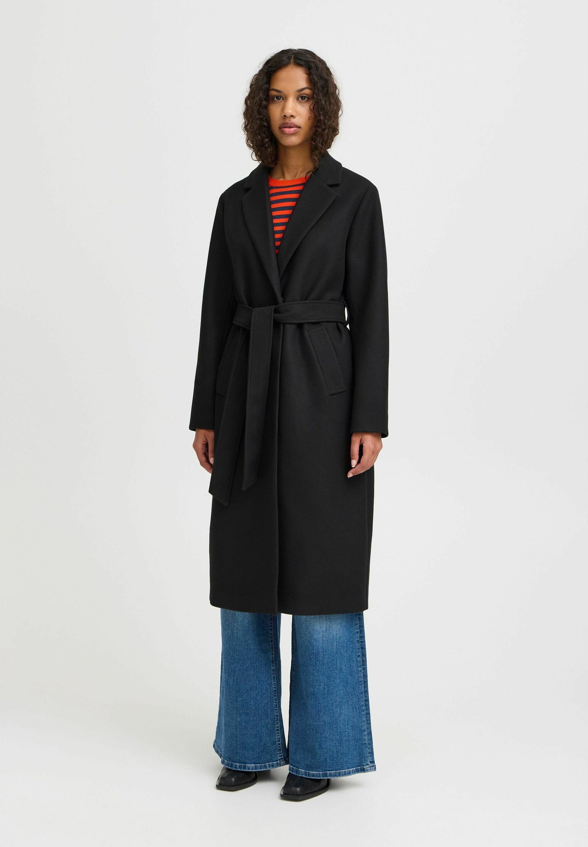 ICHI IHJANNET - Trench coat - preto