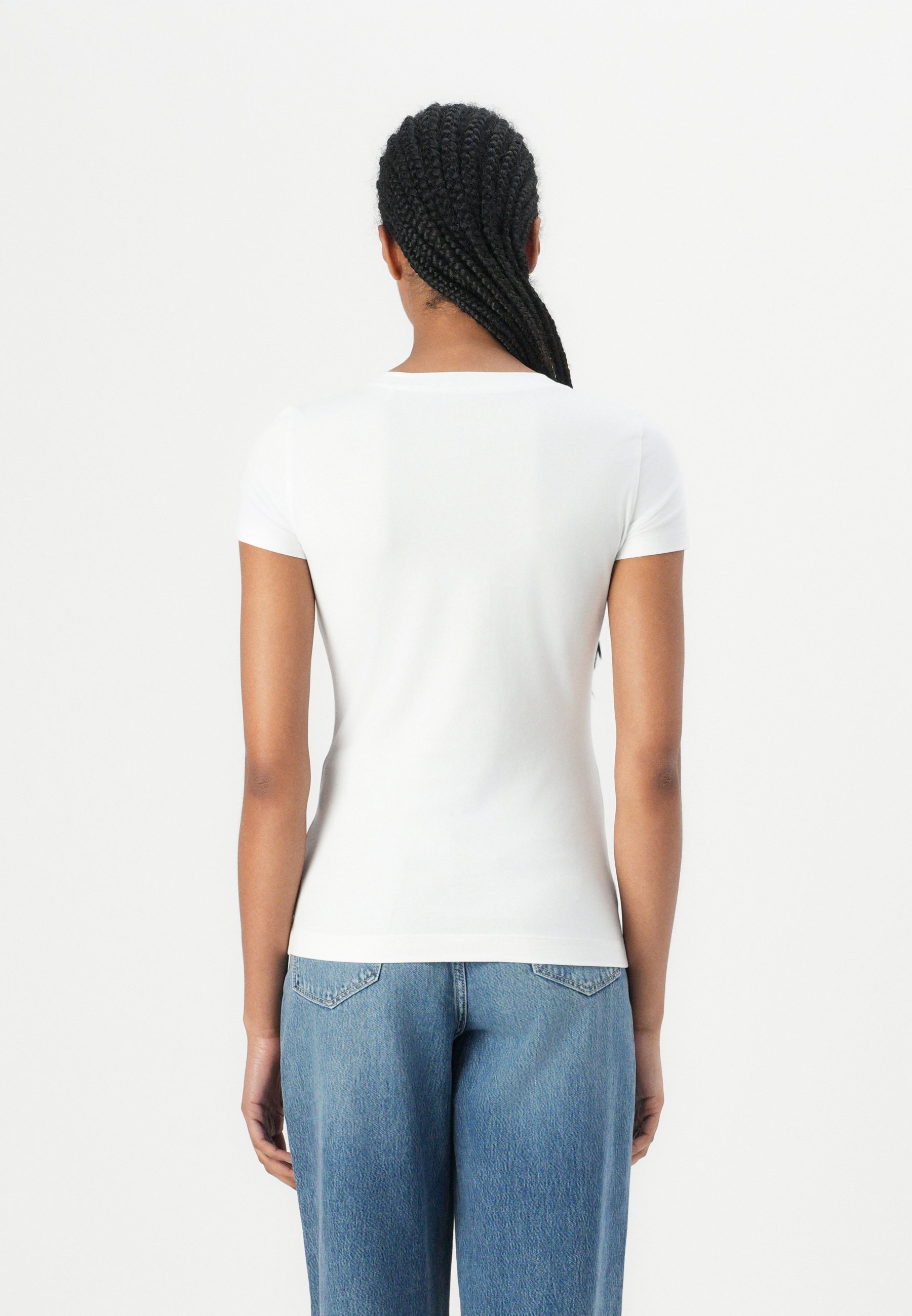 Maglietta Guess TRIANGLE FLOWERS - Stampa T-shirt - bianco puro