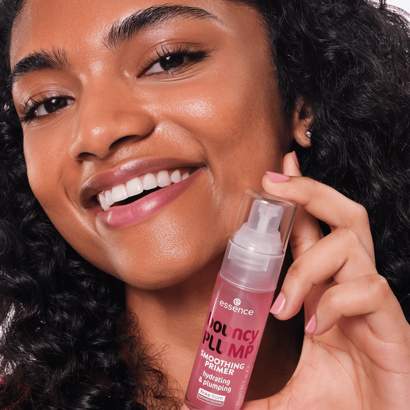 Hydratačný podklad pod make-up Essence Bouncy PLUMP pre rozjasnenie a vyhladenie pleti
