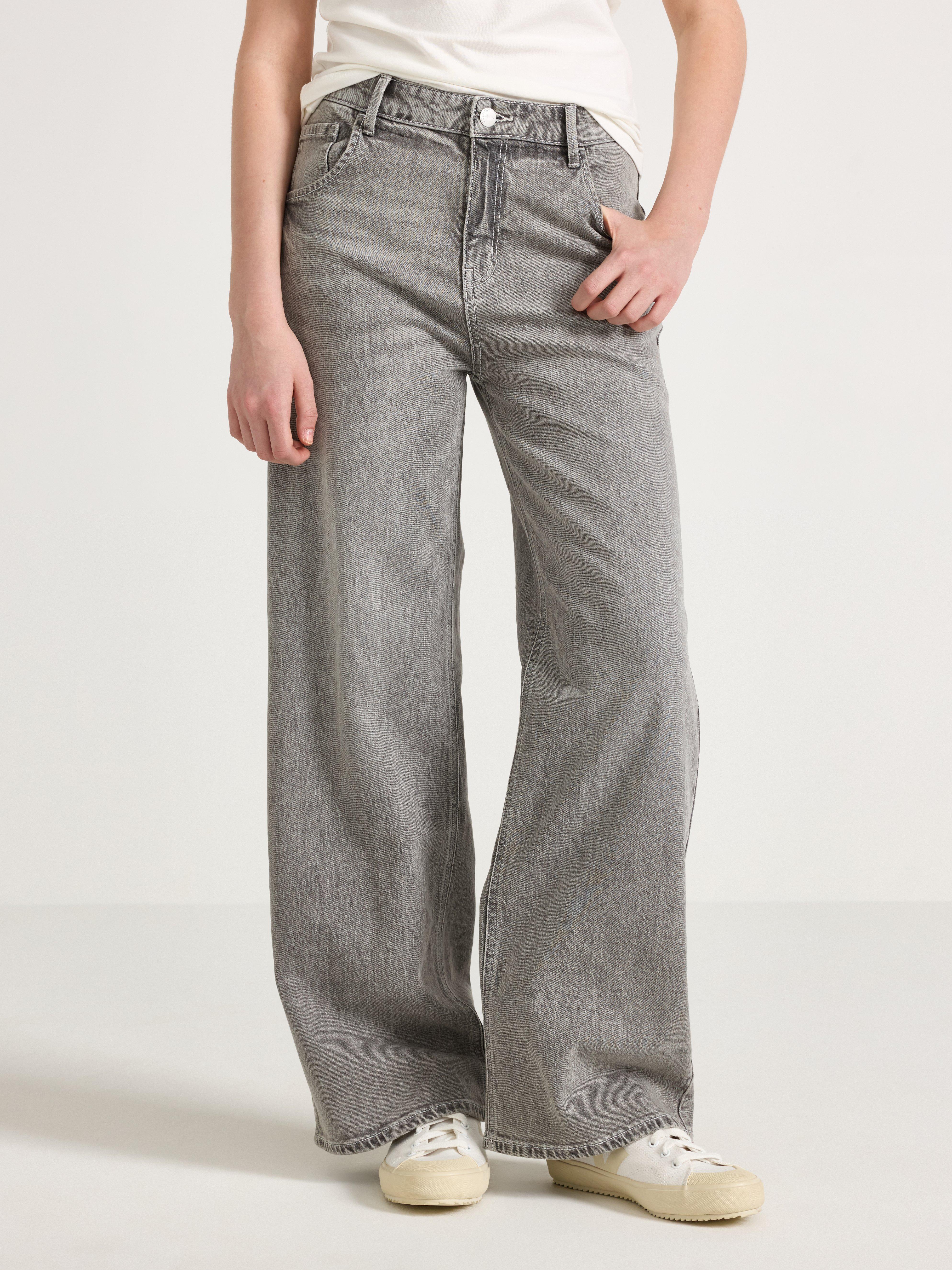 Pantalones vaqueros VEGA de pierna ancha, color gris.