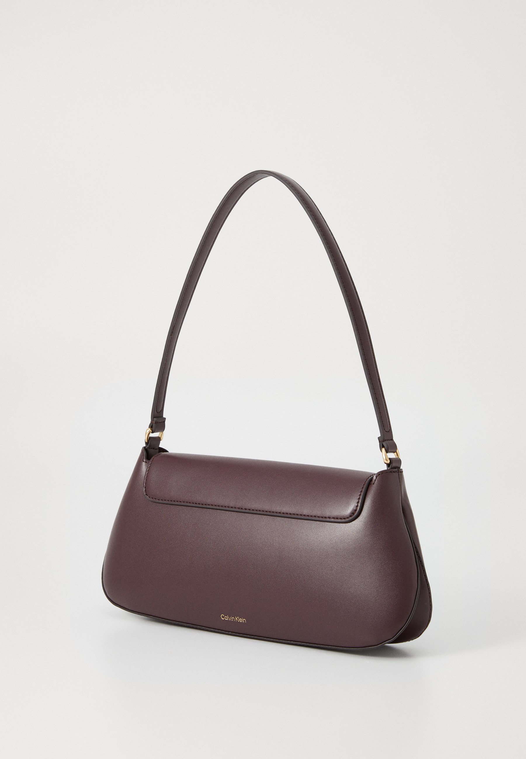 Calvin Klein GEGRAVEERDE - Handtas - fudge