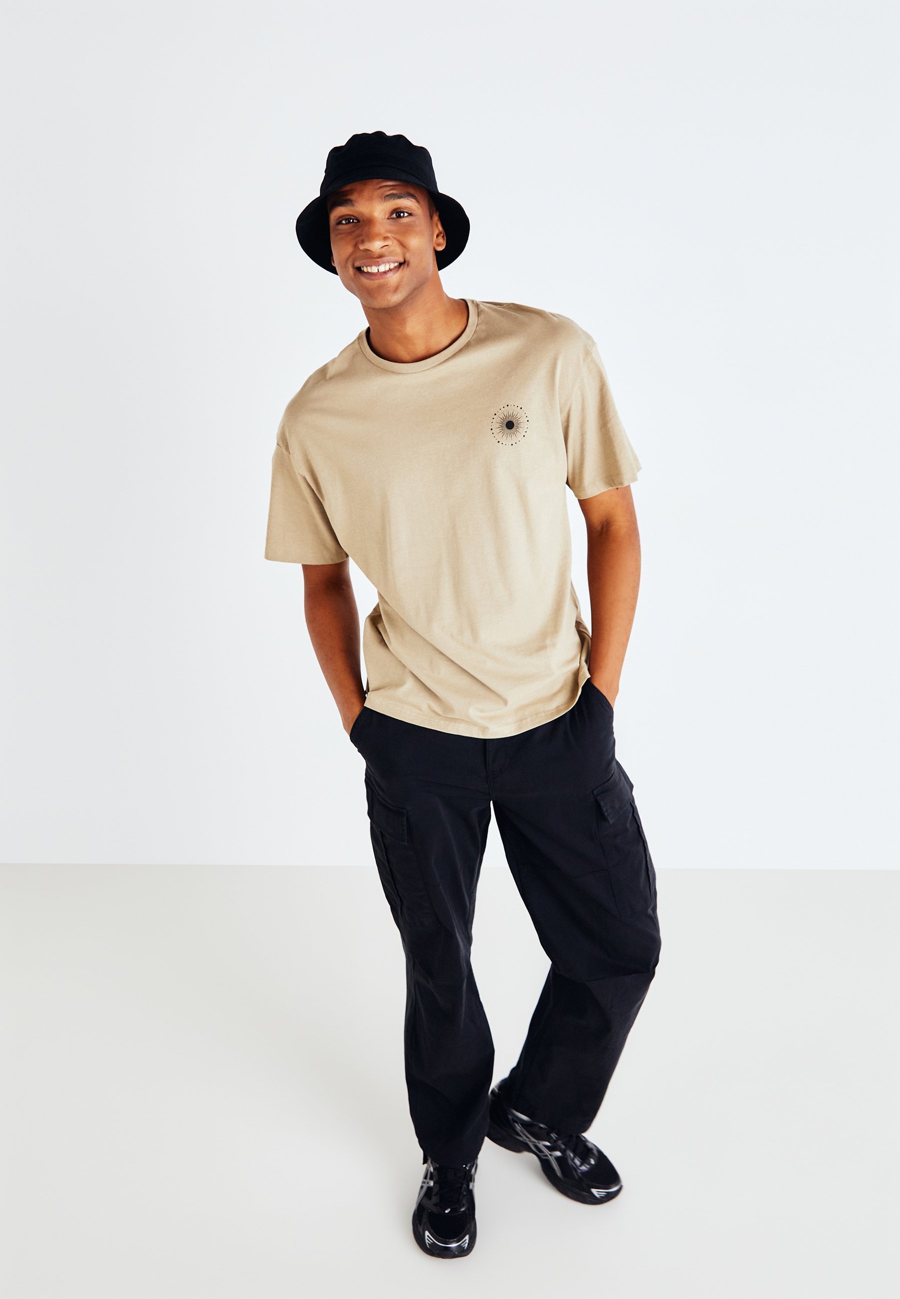 Jack & Jones JORJUPITOR TEE CREW NECK - Tricou cu imprimeu - bej