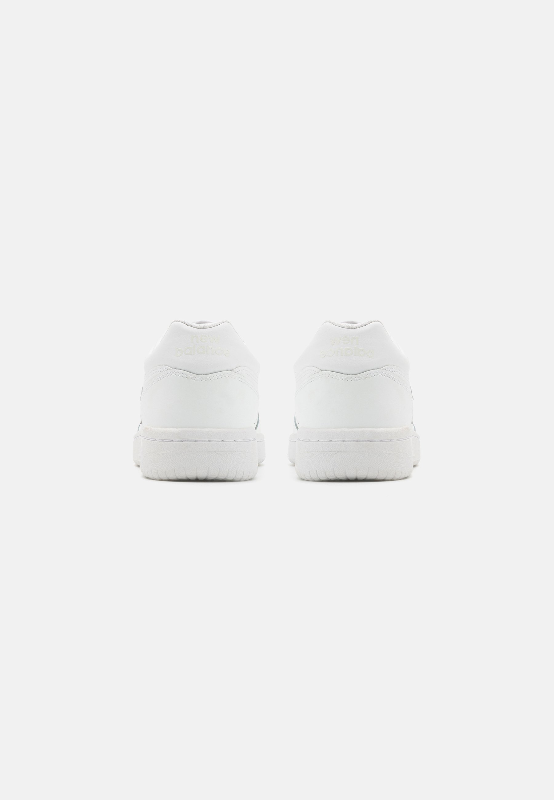 New Balance -koripallokengät - valkoiset