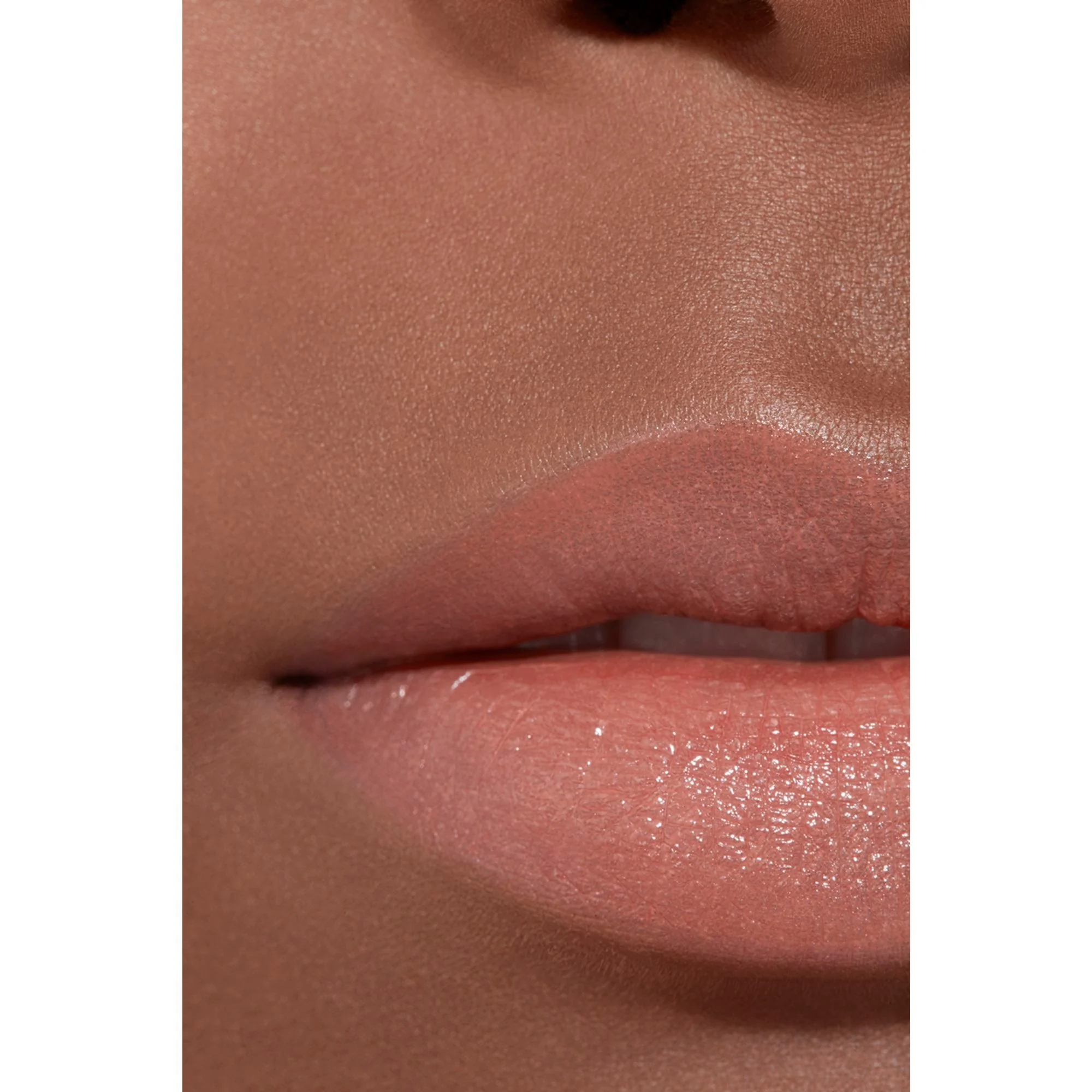 ROUGE ALLURE L'EXTRAIT - IL ROSSETTO AD ALTA INTENSITÀ - ESTRATTO DI LUCE E TRATTAMENTO - RICARICABILE