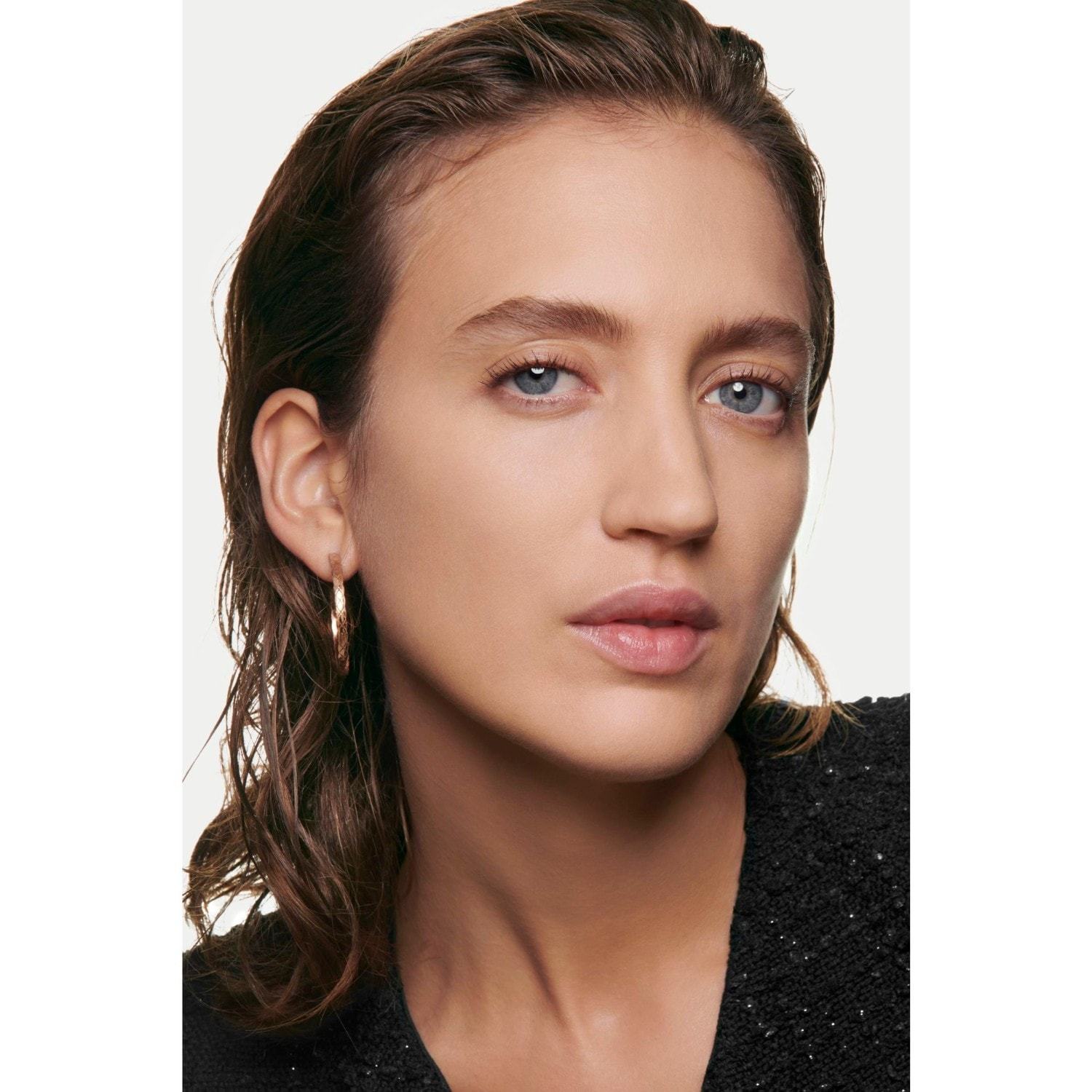 CHANEL Foundation ULTRA LE TEINT - 13 g