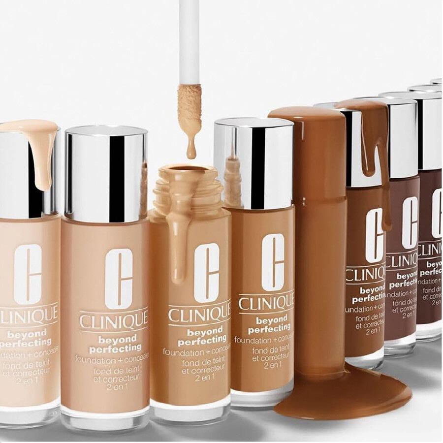 Clinique Beyond Perfecting Foundation + Concealer - 30 ml