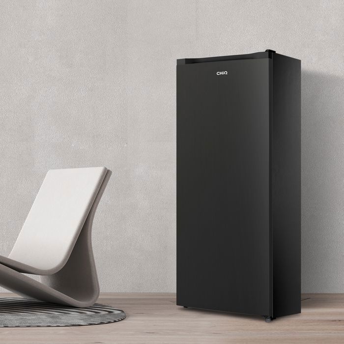 CHiQ Upright Freezer CSD208D4E 177L, 4-Shelf Freezer, 39 dB, Black Steel Design, Adjustable Feet, Reversible Door