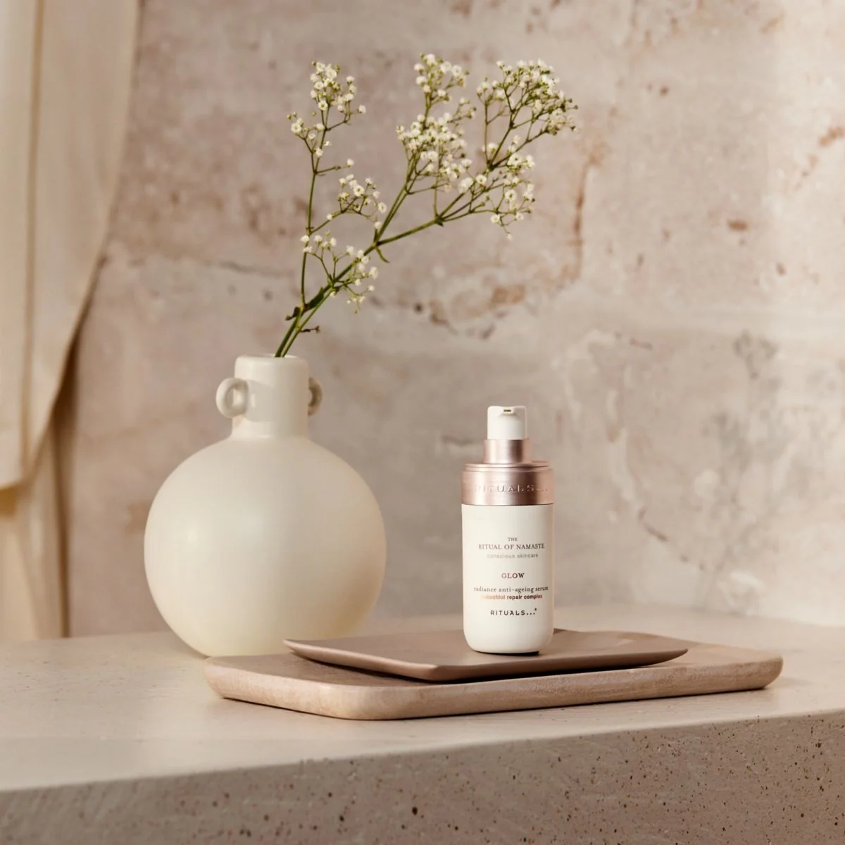 The Ritual of Namaste Glow Anti-Ageing Serum - Siero viso primi segni, Siero viso illuminante