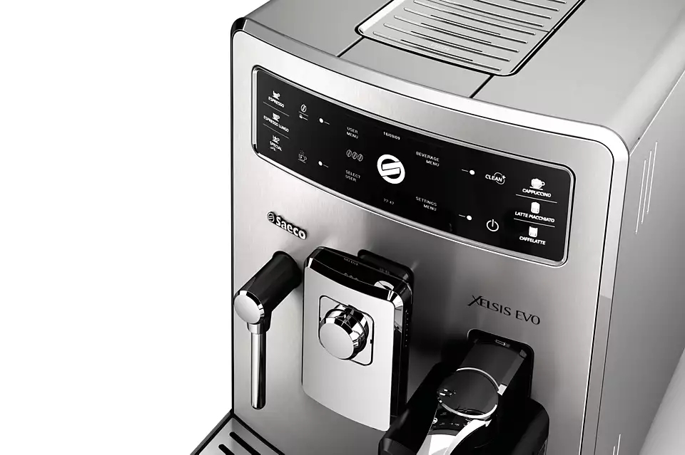 SUPER-AUTOMATISCHE ESPRESSOMASCHINE
