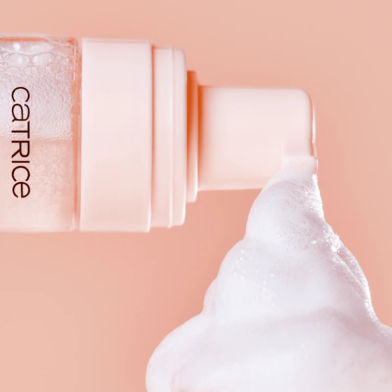 „Catrice Soft Glam Foam Primer“ makiažo pagrindas