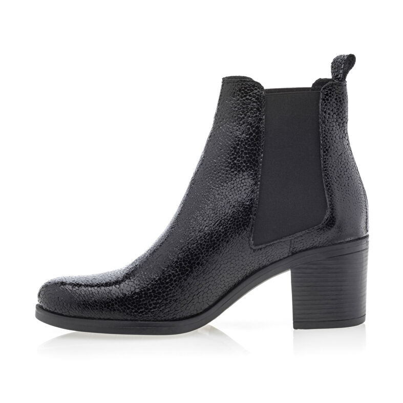 Botas negras de mujer / Botines
