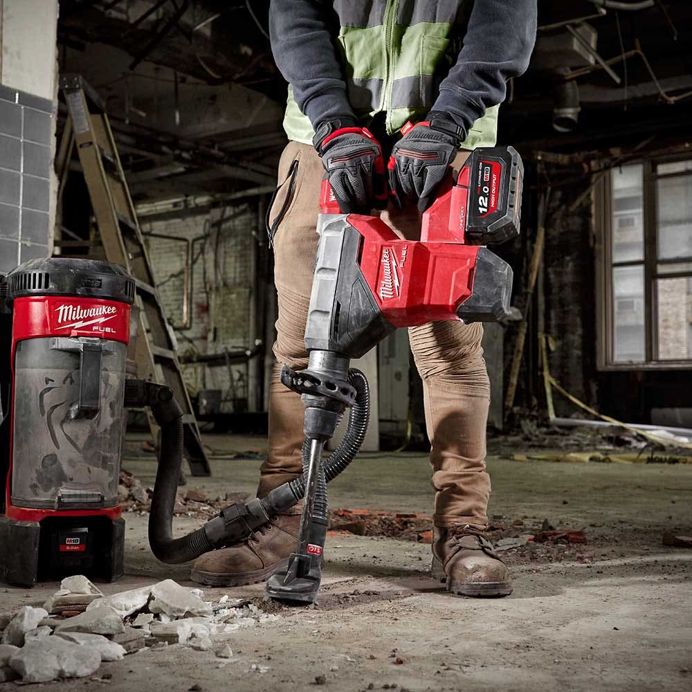 Trusă de ciocan rotopercutor MILWAUKEE 18V FUEL™ 2 x 12.0 Ah 44 mm SDS Max M18FHM-122C
