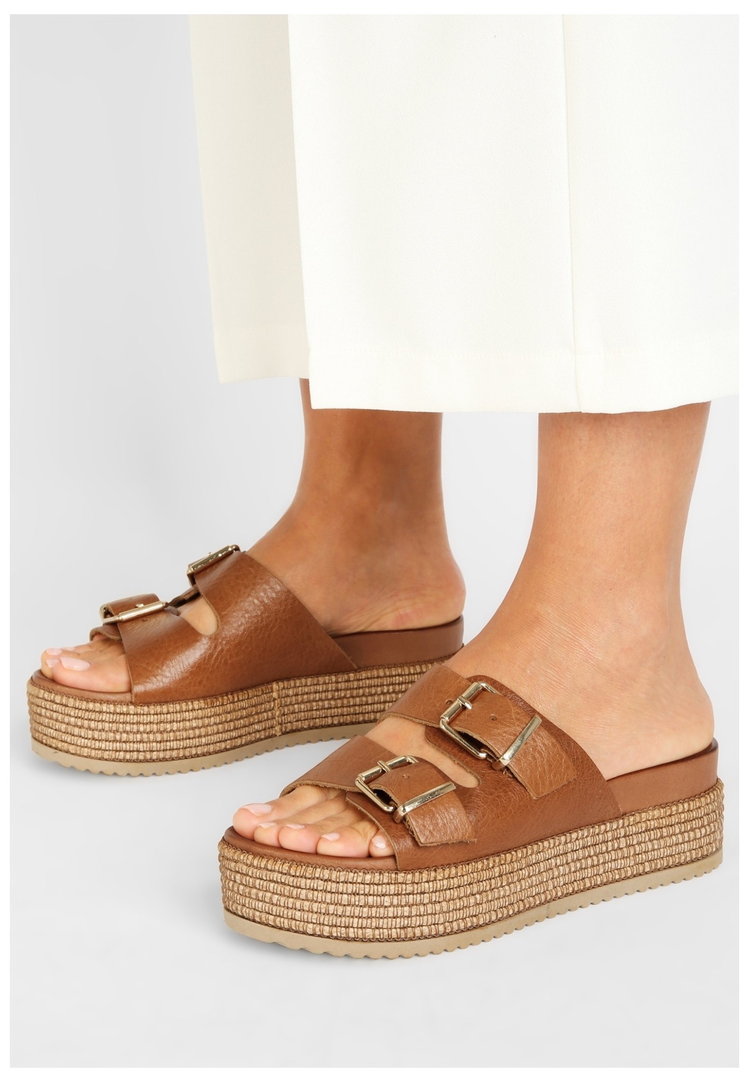 Inuovo Mules - bruin