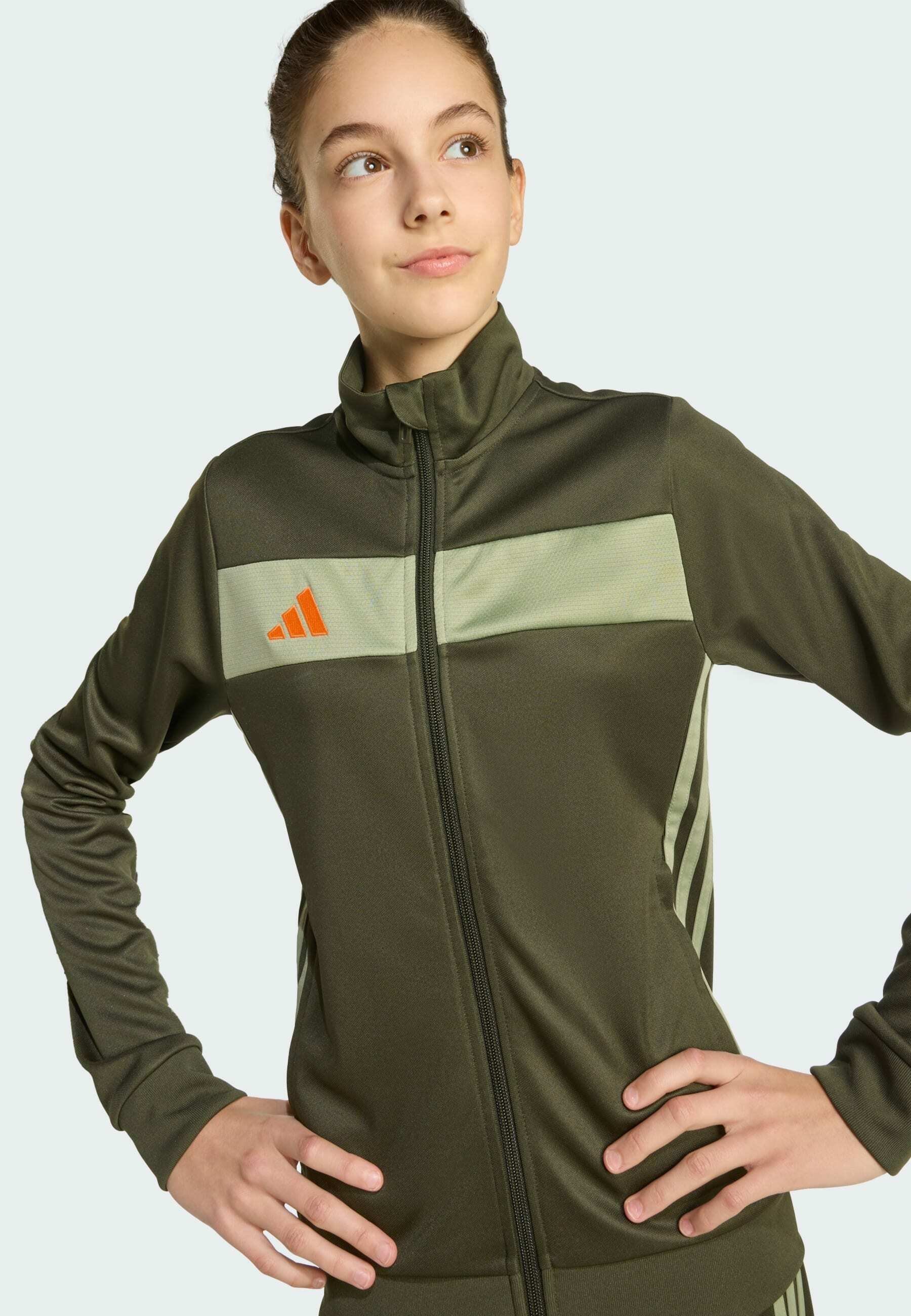 Conjunto adidas Performance TIRO25 Essentials - Fato de treino - verde-escuro, cor laranja impacto