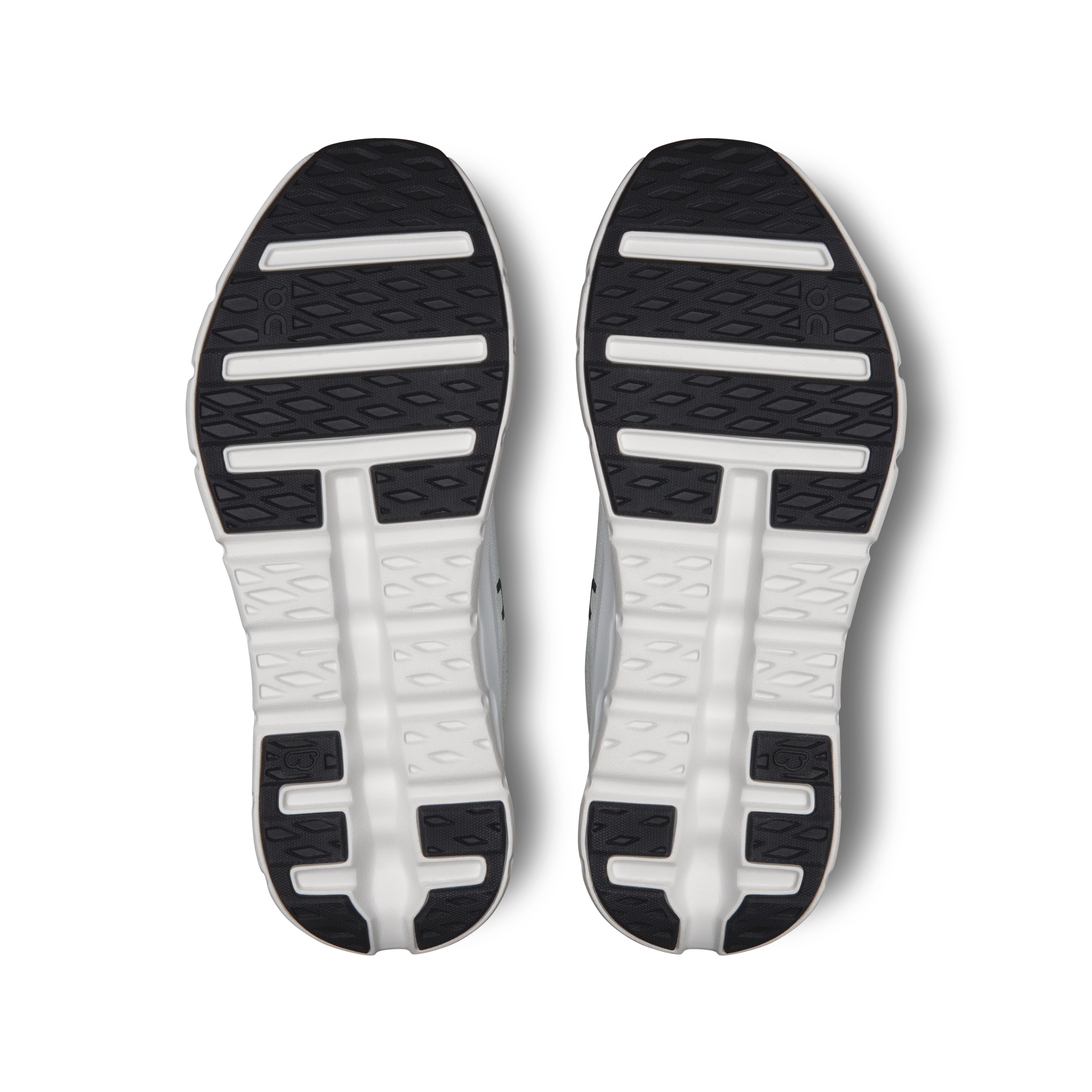 Cloudtilt Black | Ivory