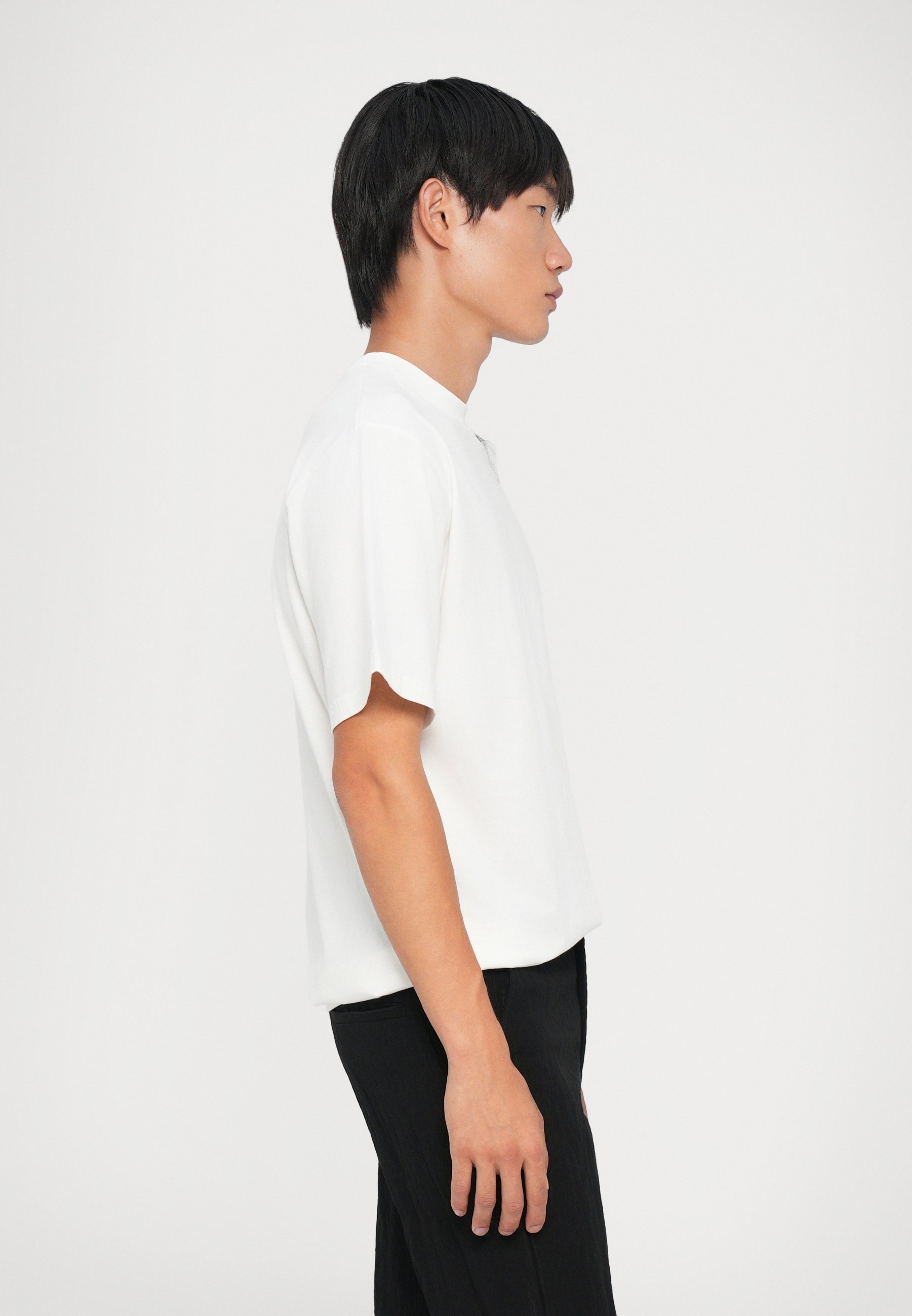 GmbH LOOSE TEE UNISEX - Basic T-shirt - gebroken wit
