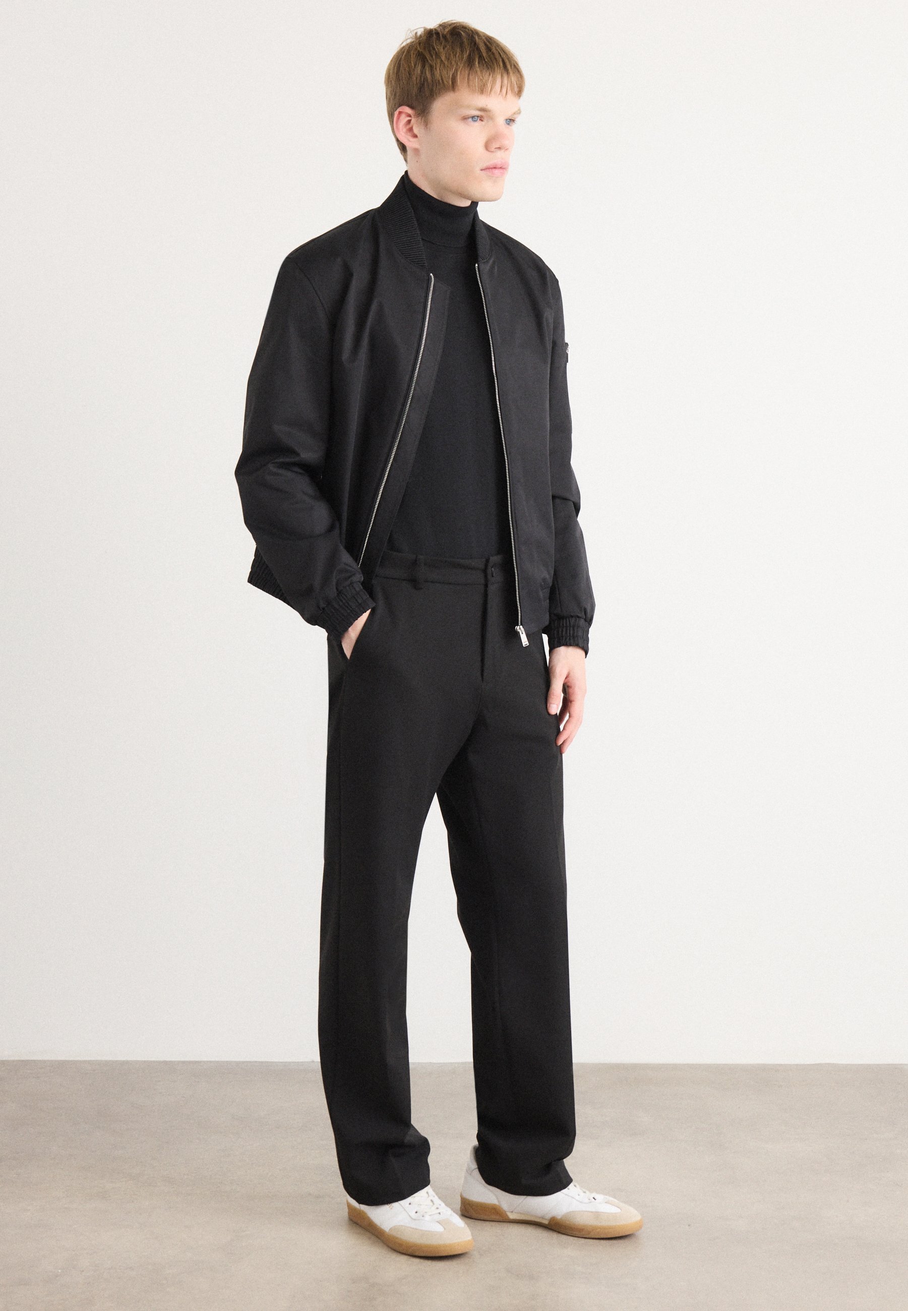 BOSS COMBER - Bomber bunda - black