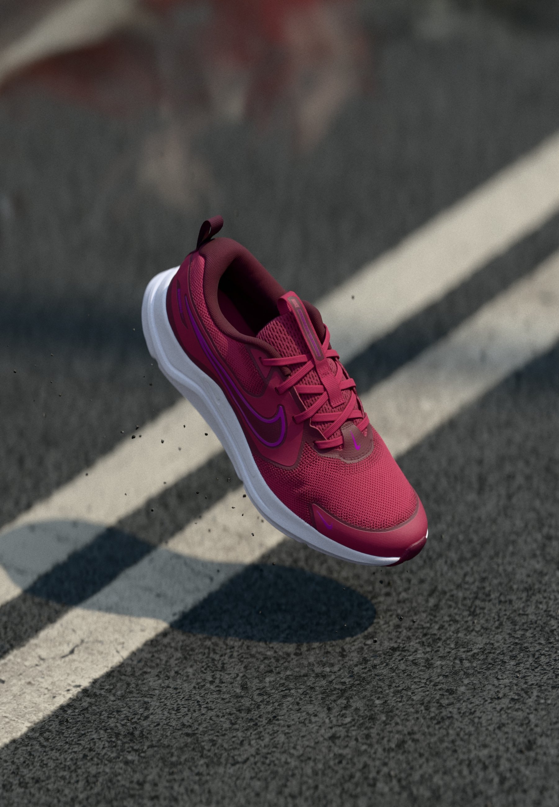 Nike Performance COSMIC UNISEX - Hardloopschoenen voor op de weg - sweet beet/vivid purple/bordeaux