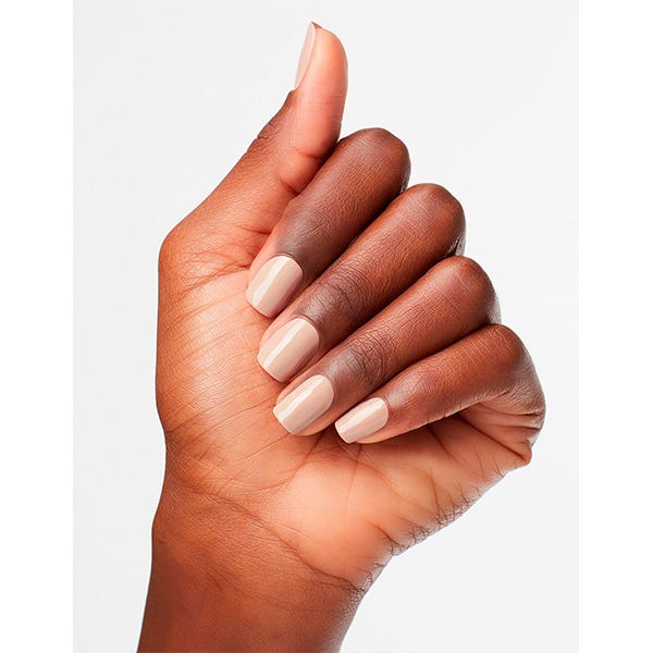Колекција лакова за нокте, бели и природни