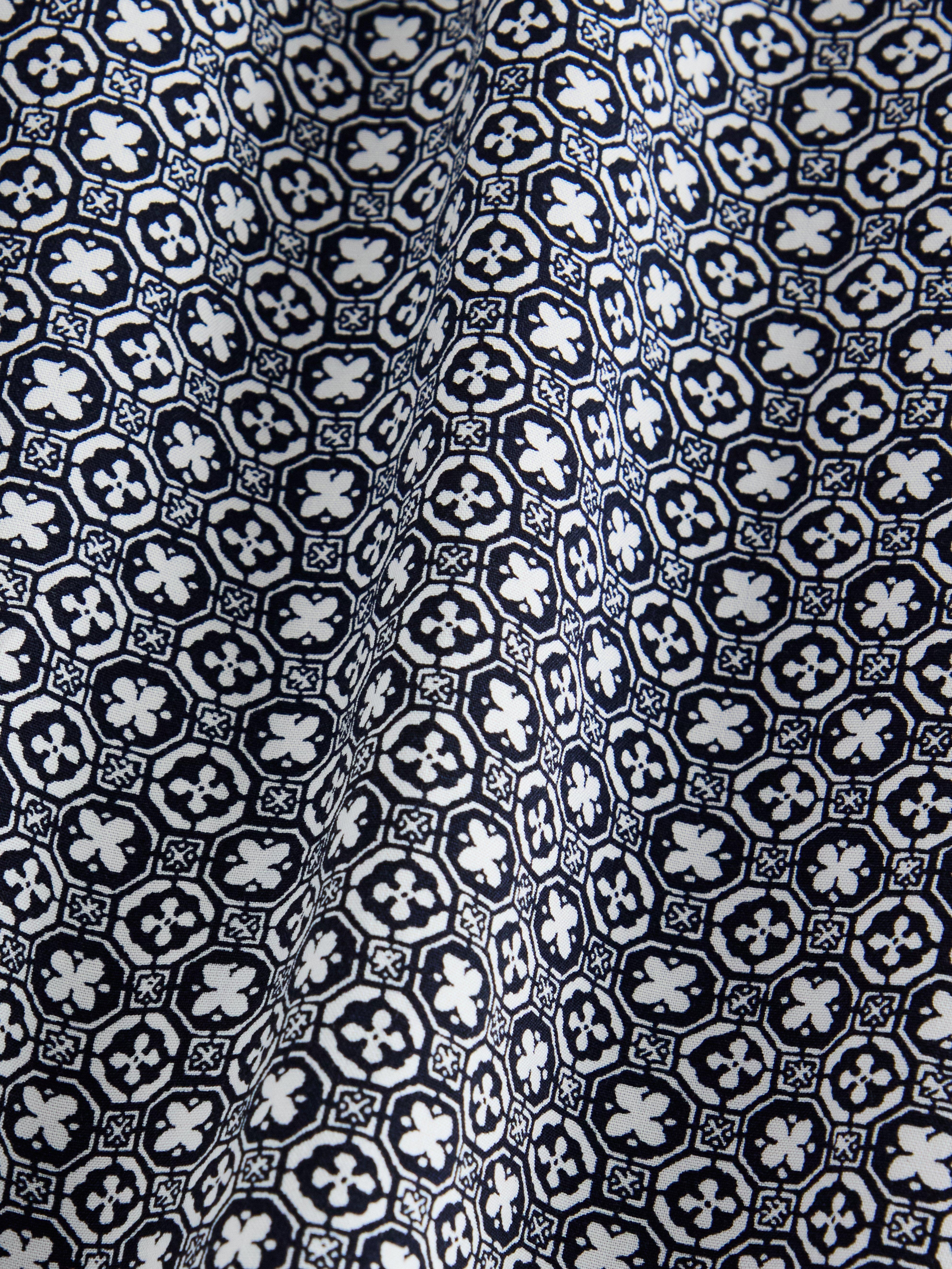 Calça cropped afunilada AVA azul marinho escuro